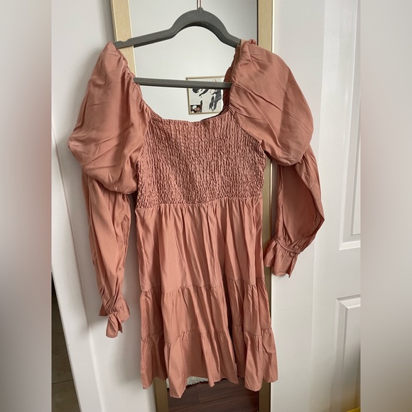 Beautiful Rose on or off shoulder dress - Picture 3 of 5